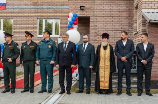 Помощник благочинного Саровского округа освятил служебные квартиры для сотрудников полиции