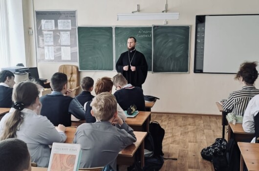 Преподаватель Нижегородской духовной семинарии провел в гимназии №2 урок о христианстве