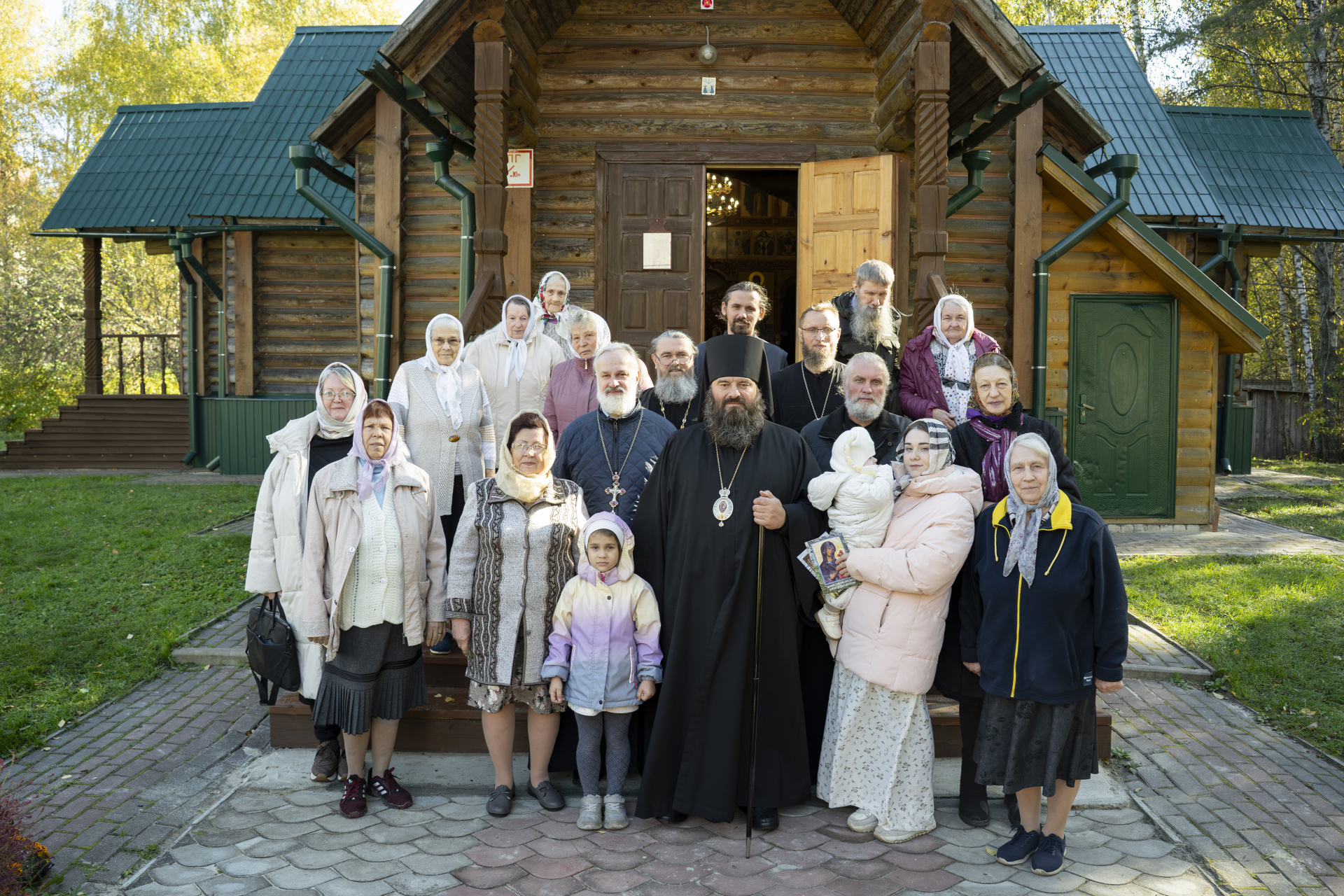 Епископ Городецкий и Ветлужский Парамон совершил Великое освящение храма святых мучениц Веры, Надежды, Любови и матери их Софии в поселке Буревестник