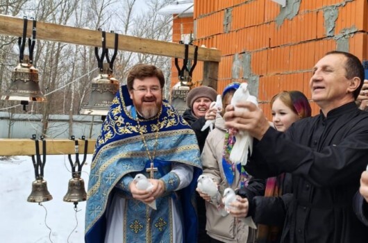 В нижегородском храме в честь святой равноапостольной Нины освятили колокола
