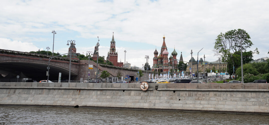 Для молодежной делегации Нижегородской епархии в Москве проведена речная прогулка