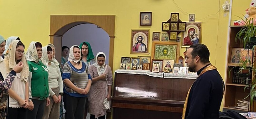 Помощник благочинного Приокского округа посетил пациентов нижегородской областной психоневрологической больницы №1