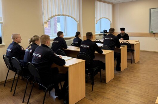 Помощник благочинного Приокского округа провел цикл бесед с курсантами Нижегородской академии МВД России