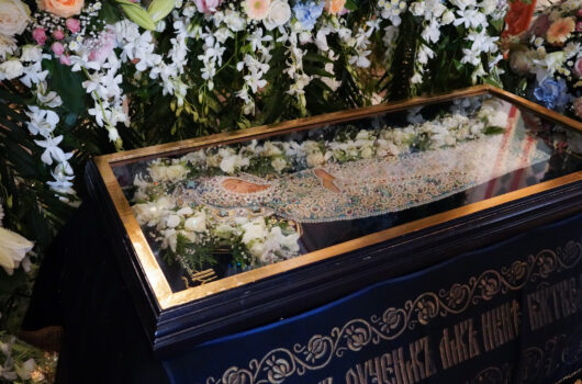 Управляющий Нижегородской епархией возглавил в Дивеевском монастыре утреню с чином погребения плащаницы Божией Матери