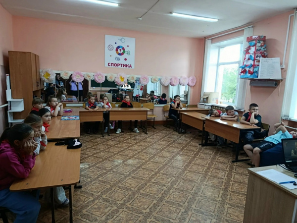 Помощник благочинного Ковернинского округа провела познавательную беседу с ребятами из летнего лагеря 
