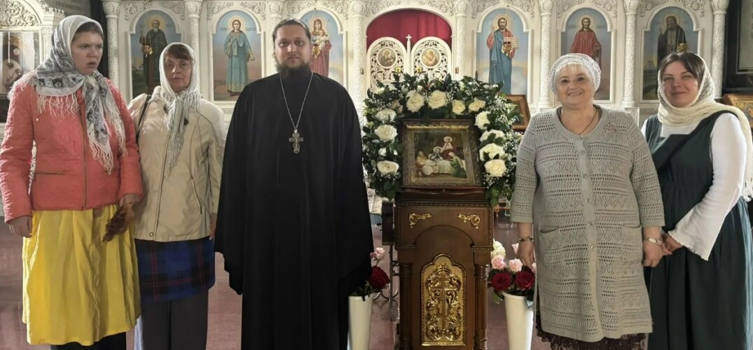 Клирик Московского благочиния провел духовную беседу с жителями микрорайона «Спортивный»