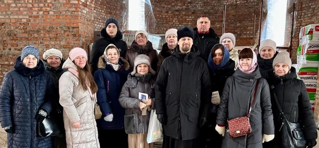 В Сормовском благочинии в строящемся храме в честь Пузовских мучениц совершен молебен с акафистом