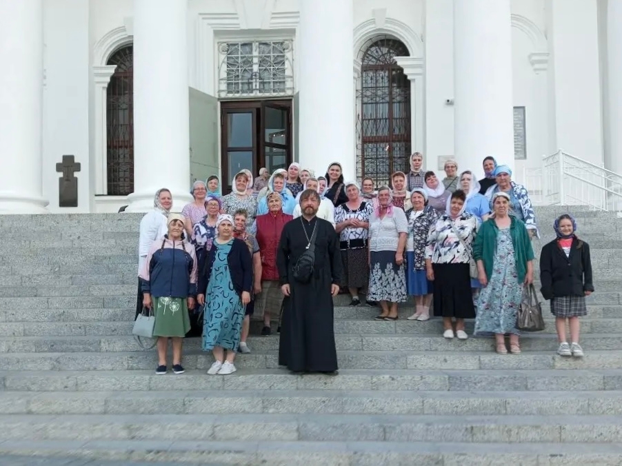 Паломничество прихожан Сокольского храма по святыням Дивеевской земли