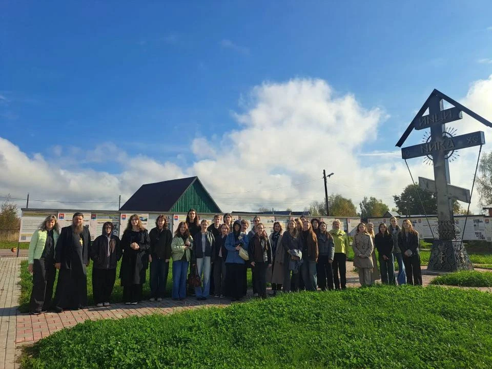 Студенты строительной академии Нижнего Новгорода посетили храм в селе Воронино Городецкого благочиния