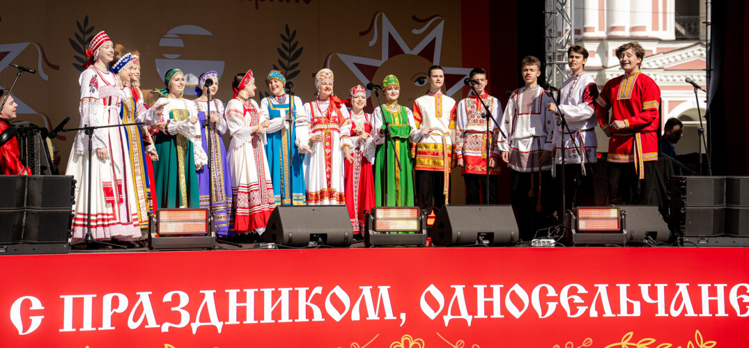 Управляющий Лысковской епархией посетил праздник фольклора и ремесел «Голос традиций» в селе Хирино
