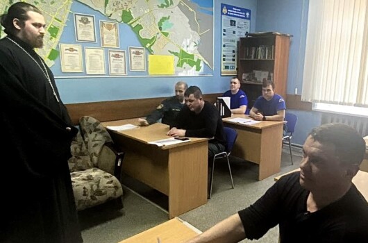 Клирик Нижегородского благочиния провел духовную беседу с сотрудниками пожарной части №2