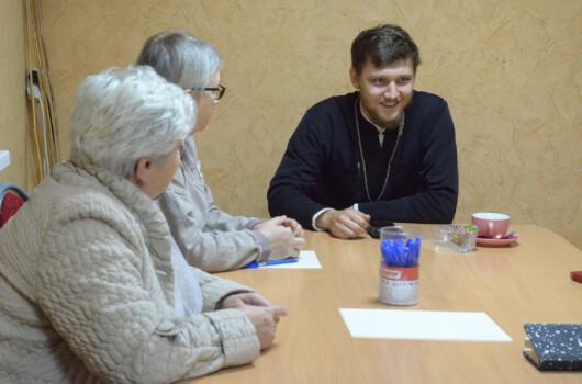 Помощник благочинного Воскресенского округа Нижегородской епархии провел беседу в православном клубе «Духовный очаг»