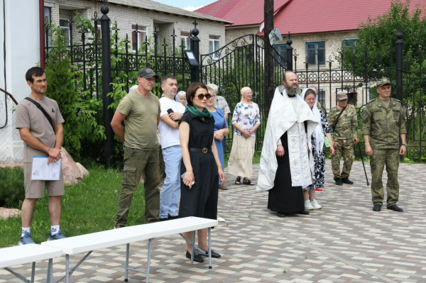 На территории Никольского храма поселка Красные Баки прошел митинг, посвященный ветеранам боевых действий