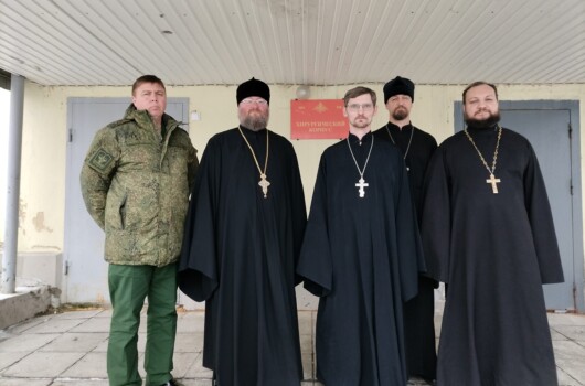 Клирики Нижегородской епархии поздравили военнослужащих в нижегородском военном госпитале