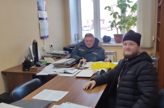 Клирик Дивеевского благочиния посетил 136-ю пожарно-спасательную часть