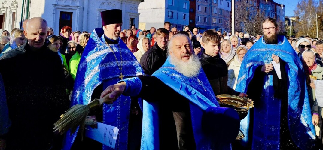 В Балахне прошел общегородской крестный ход с Печерской иконой Божией Матери