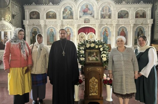 Клирик Московского благочиния провел духовную беседу с жителями микрорайона «Спортивный»