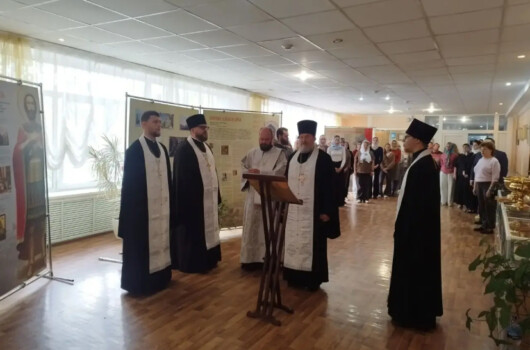 Благочинный Канавинского округа совершил чин освящения нижегородской гимназии №2