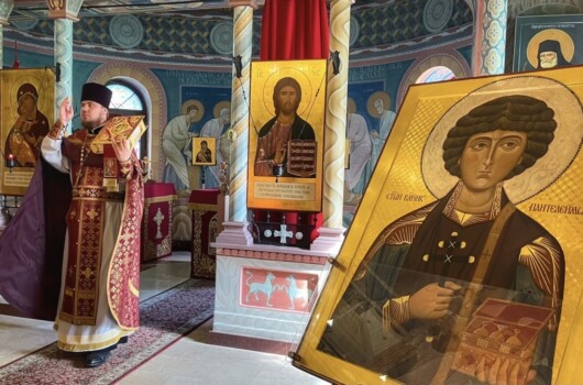 В Пантелеимоновском храме Автозаводского благочиния отметили престольный праздник