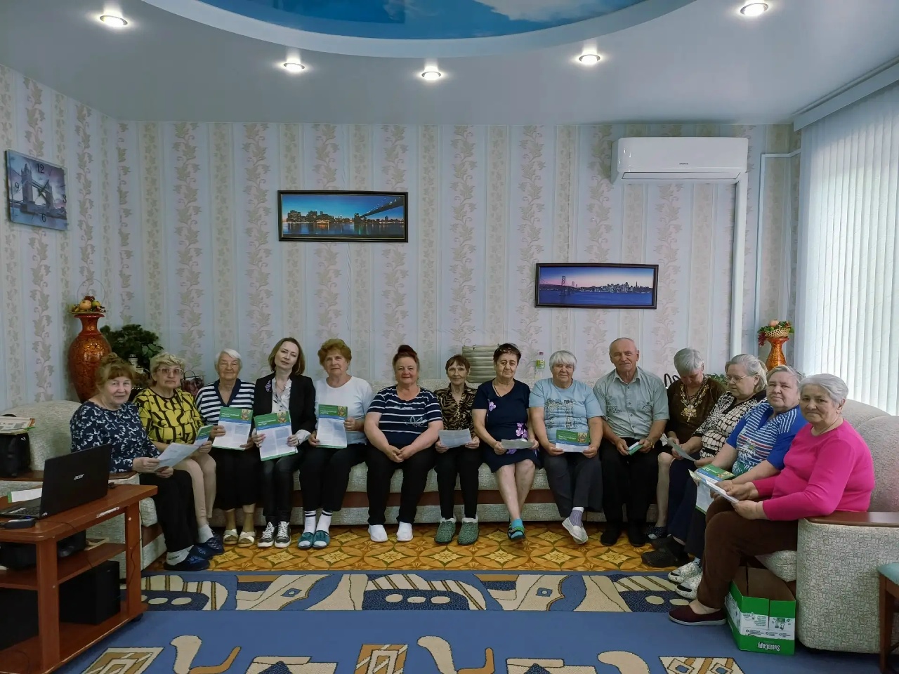Помощник благочинного Ковернинского округа провела встречу с пенсионерами отделения дневного пребывания Комплексного центра