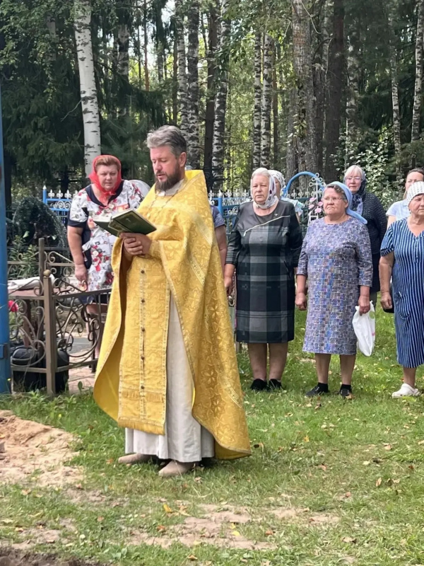 На месте будущей часовни в поселке Фанерное Семеновского округа был совершен молебен