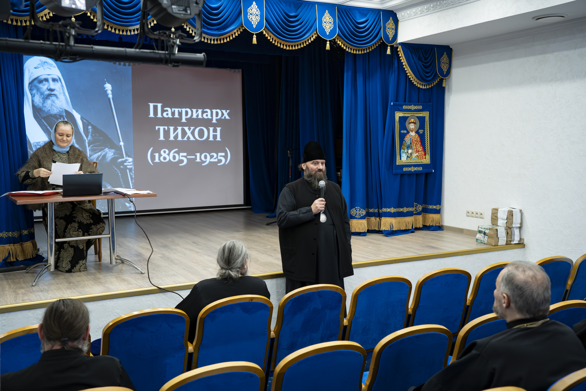 В Городецком Феодоровском мужском монастыре состоялась лекция о жизни и подвиге святителя Тихона, Патриарха Всероссийского