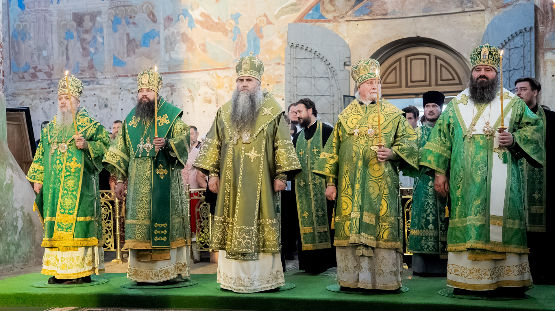 Епископ Городецкий и Ветлужский Парамон сослужил Главе Нижегородской митрополии на Всенощном бдении в Свято-Троицком Макарьевском Желтоводском монастыре