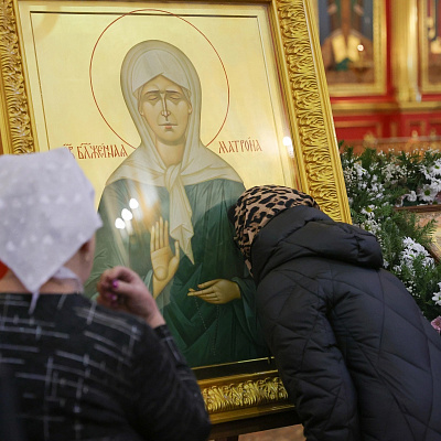 В храме в честь основателей Нижнего Новгорода торжественно встретили икону святой блаженной Матроны Московской
