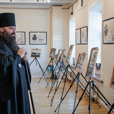 В Городецком Феодоровском мужском монастыре прошло открытие фотовыставки, посвященной 200-летию Кафедрального собора г. Городца