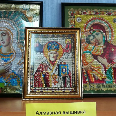 Настоятель храма Воздвижения Честного и Животворящего Креста Господня п. Тонкино иерей Владимир в праздник Благовещения побывал в центре Дневного пребывания для пожилых людей. 