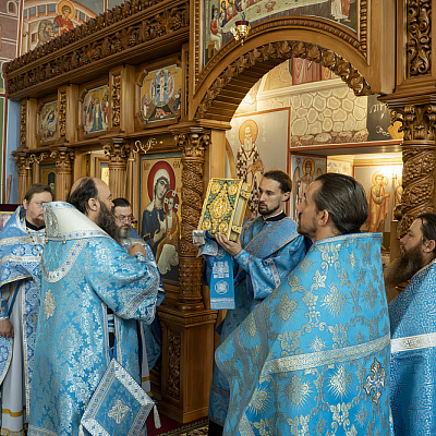 Епископ Городецкий и Ветлужский Парамон совершил Божественную литургию в Городецком Феодоровском мужском монастыре