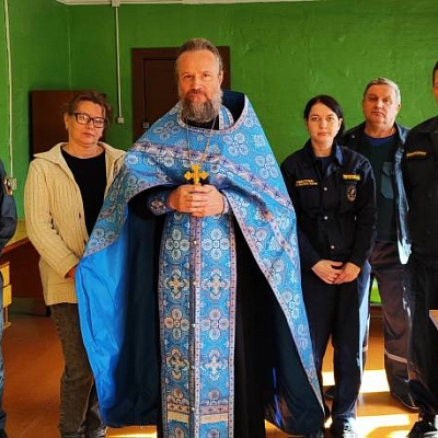 В Шахунском благочинии прошли молебны для сотрудников МЧС