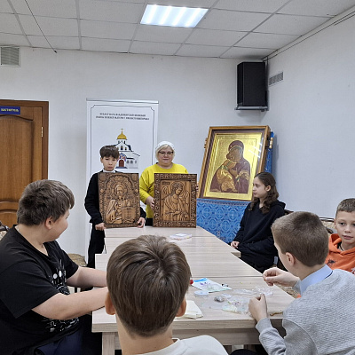 В Нагорном благочинии состоялась беседа с юными прихожанами в рамках социального проекта «Откроем очи духовные»