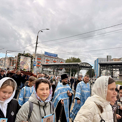 В Нижнем Новгороде состоялся традиционный крестный ход по трем монастырям с иконой Божией Матери «Страстная»