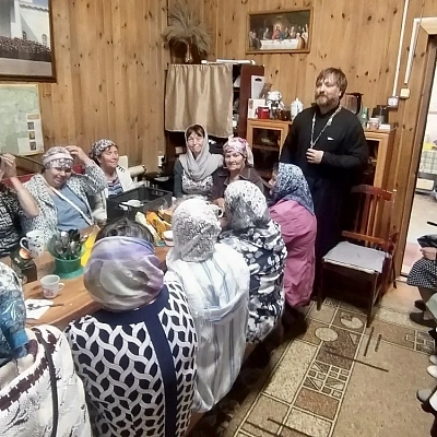Жители отдаленных деревень Сокольского округа совершили паломничество в центральный храм благочиния