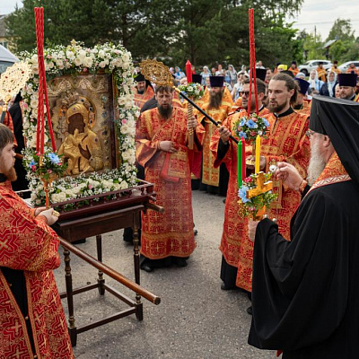 В Городец впервые за более чем семь с половиной веков прибыла чудотворная икона Божией Матери «Феодоровская» 