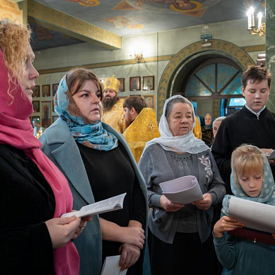 В Неделю 16-ю по Пятидесятнице епископ Городецкий и Ветлужский Парамон совершил Божественную литургию в Городецком Феодоровском мужском монастыре