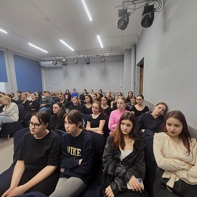 Благочинный Борского округа провел миссионерскую встречу в Нижегородском областном колледже культуры
