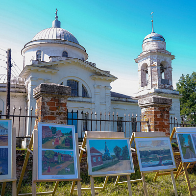 Управляющий Лысковской епархией возглавил Божественную литургию в Христорождественском храме села Быковка Воротынского района