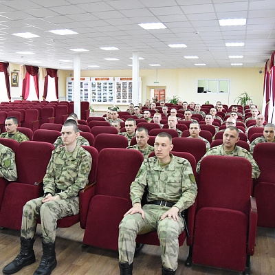 Помощник благочинного Воскресенского округа Нижегородской епархии поздравил военнослужащих с праздником Пасхи