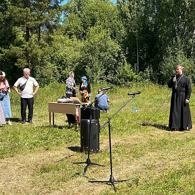 В храме села Гари Сокольского округа впервые за несколько десятилетей была совершена Божественная Литургия