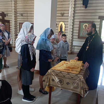 Для подопечных центра социального обслуживания населения Дальнеконстантиновского района проведена экскурсия по храму