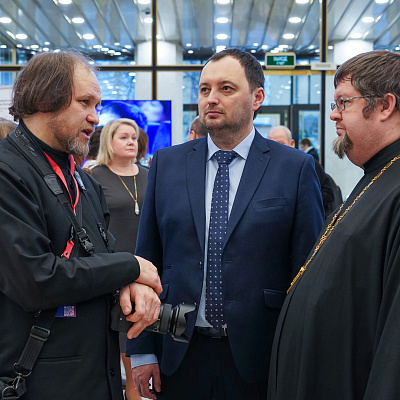 Делегация Нижегородской митрополии приняла участие в открытии Международных Рождественских образовательных чтений