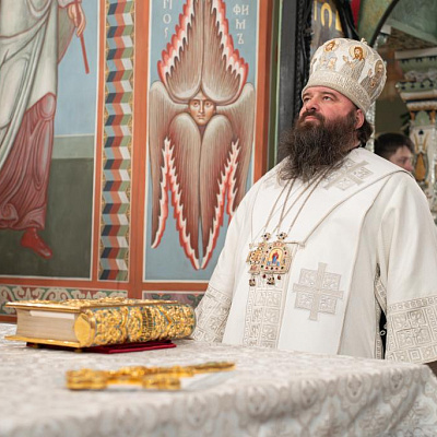 В праздник Рождества Христова епископ Городецкий и Ветлужский Парамон совершил Божественную литургию в Городецком Феодоровском мужском монастыре