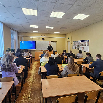 Клирик Борского благочиния принял участие в педагогическом совете на тему традиционных духовно-нравственных ценностей