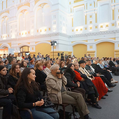 На Международном культурном форуме «Золотой Витязь» в Нижнем Новгороде прошла творческая встреча с народным артистом России Николаем Бурляевым