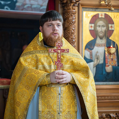 Епископ Городецкий и Ветлужский Парамон совершил Божественную литургию в Городецком Феодоровском мужском монастыре