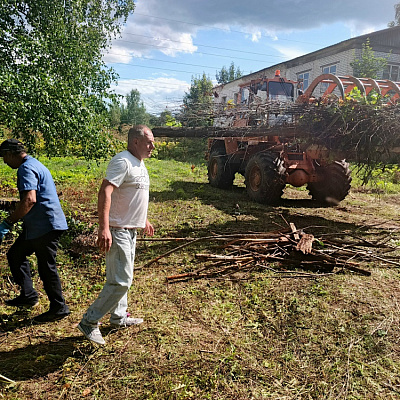 В селе Дмитриевское Краснобаковского округа привели в порядок территорию разрушенного храма
