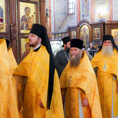 Митрополит Георгий возглавил Божественную литургию в Александро-Невском кафедральном соборе в Нижнем Новгороде