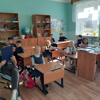 Урок мужества "Живи как Невский" в Шарангском благочинии